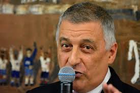 Atílio Garrido, asesor de la película pidió que se saque su nombre de los  créditos por las imprecisiones que tiene la Película” Cr. Juan José Melos  sobre la película “Uruguayos Campeones” AL