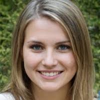 Leah Rothman's Instagram, Twitter & Facebook