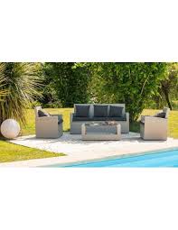 Confortable et élégant, le mobilier de jardin proposé par brico dépôt réunit des tables pour 2, 4 ou même 8 personnes, des fauteuils, des chaises simples et des salons complets. Salon De Jardin 5 Personnes En Resine Tressee Grise Portovecchio