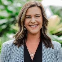 Karen Capps's Instagram, Twitter & Facebook