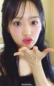 請查收金智媛的女友感自拍…💌