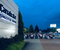 Canakci Ailesinin Iftarinda Bulustular Haberler Canakcilar Sirketler Grubu