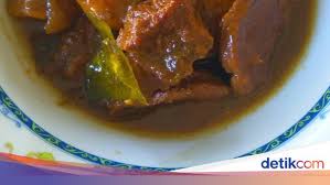 Daging yang digunakan adalah berupa daging sapi. 2 Resep Semur Daging Sapi Yang Gurih Sedap
