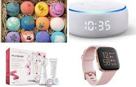 Christmas gifts for mum are more meaningful is they're handmade because they are truly unique and, in the case of a diy project, because they're created and customized specifically with the recipient in mind. 25 Perfect Christmas Gifts For Mom 2019 Twiniversity