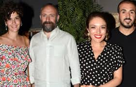 Maybe you would like to learn more about one of these? Ezgi Mola Sevgilisiyle Cesme De Mekan Acti Temiz Magazin