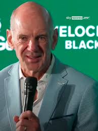 Andrea Nuwe Aston Martin