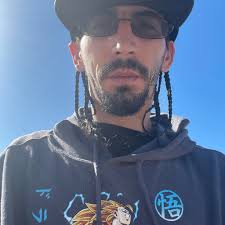 Need friends that are good in Warzone to help me rank