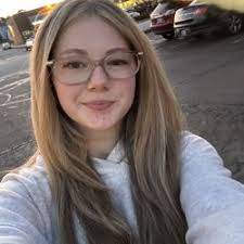 LAURA LAMP AT SALON 35