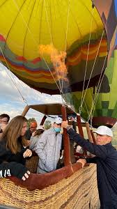 Hot air balloon crashes in new mexico… the crash happened around 7 a.m. 3 Hot Air Balloons In Wyoming Crash Into Ground The New York Times