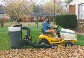 Trac Vac 385 Lawn Mower Bagger Vacuum Pull Behind 6 5 Hp Lawn Mower Lawn Tractor Landscaping Equipment