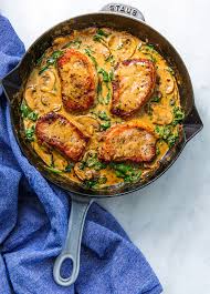 Sweet italian sausage and tender greens give minestra maritata a satisfying texture and delicious flavor. 60 Easter Dinner Menu Ideas Easy Traditional Recipes For Easter Dinner