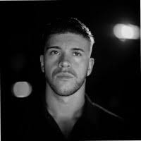 1500+ "Weist" profiles