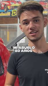 Gracias a Eduardo Greco por este video inédito de mi viejo haciendo una  nota al Gran Loco Di Palma… Lo admiraba, lo respeta y lo extrañaba… Mi  viejo me hablaba de algunos