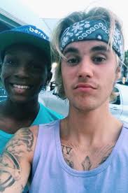 Justin With Fans Amor De Mi Vida Maluma Amor