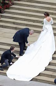 Wir sind besonders an deiner meinung über. Ein Traum In Creme Das Brautkleid Von Prinzessin Eugenie Stuttgarter Zeitung