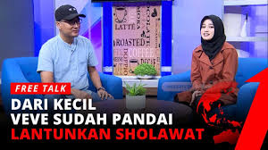 Berikut kami sajikan referensi nama langka untuk bayi perempuan yang mungkin dapat anda gunakan. Ini Dia Sosok Pelantun Lagu Religi Asal Sidoarjo Veve Zulfikar Free Talk Tvone Youtube