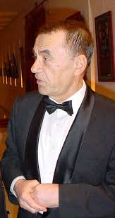 Profesorii ameninþã cu greva