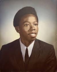 Lester Bowden's Instagram, Twitter & Facebook