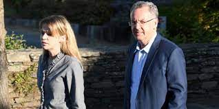 Avocate de profession, sandrine doucen a prêté serment en 2004. Richard Ferrand L Obscur Profil De Sa Compagne Sandrine Doucen
