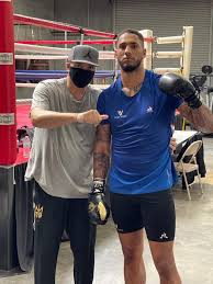 The 2016 olympic gold medalist returns to the ring this friday to start an important 2021 in his career. Tony Yoka Facebook