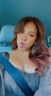 Bailey Riggs (@ay_baybayy_)