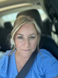 Do notes differ for healthcare workers who write?