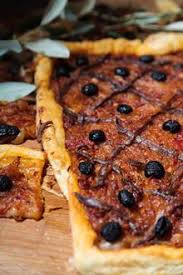 Have You Ever Tried A Pissaladiere They Re A Bit Like Pizza With Thin Crust Topped With Caramelized Onions And Tart Recipes Caramelised Onion Tart Onion Tart