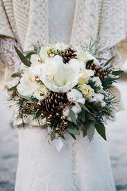 Any season summer autumn winter spring. Ideen Fur Eine Weihnachtshochzeit Brautstrauss Fur Eure Hochzeit Im Winter The Post Id Winter Wedding Flowers Wedding Floral Centerpieces Winter Wedding Table