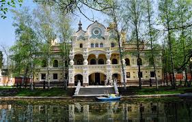 В рпц отреагировали на сообщения сми о том, что федоровский городок под петербургом станет новой личной резиденцией патриарха кирилла. Kak Zhivet Patriarh Kirill Dvorec V Gelendzhike Lichnyj Samolet Poezd I Yahta Kira Sokol Yandeks Dzen