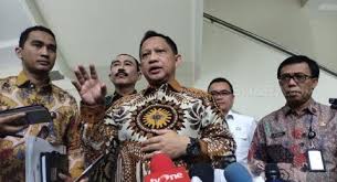 Dasar ya, kalau pikirannya kotor bawaannya ngeres terus.hehehe. Ungkap Celah Korupsi Kepala Daerah Mendagri Jorok Jorok Semua
