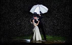 Maybe you would like to learn more about one of these? Romance Of Couple In A Rainy Night Couple In Rain Rain Wallpapers The Rain Wallpaper