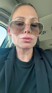 Sarah Basham's Instagram, Twitter & Facebook