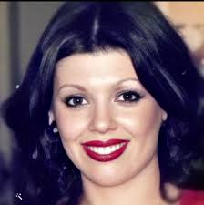 If anyone knows me here from the past this is me in 1975and next photo in  2024 originally from Liverpool moved to London in 1978 my name is then was  Linda Yorke