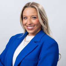 I am so excited to share that I have accepted a full time position at  ViacomCBS as an Inventory and Sectional Coordinator. I am very grateful for  this opportunity and cannot wait