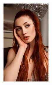 Kimberly Clem's Instagram, Twitter & Facebook