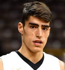 Shooting guard cj fredrick has transferred to kentucky; Hawkeyereport Garza Named Big Ten Freshman Of The Week