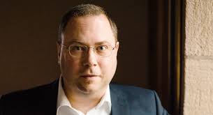 LEU: Tschüss Herr Pfarrer!