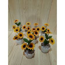 Ada beragam bentuk kerajinan bunga dari plastik yang bisa kamu buat, sahabat 99. Bunga Matahari Artificial Sunflower Plastik Shopee Indonesia