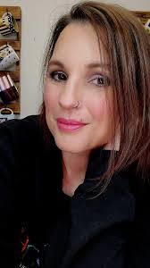 Carrie Kincaid's Instagram, Twitter & Facebook