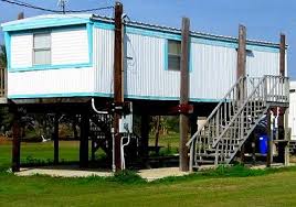 Trailer On Stilts Trailer Home Beach Getaways Backyard Landscaping Designs