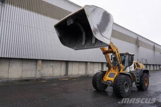 Liebherr L580 2PLUS2 Wheel Loader