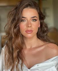 Magy Mourad Makeup Artist