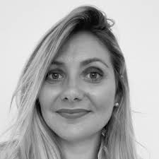 Qui a dit que les banquiers n'avaient pas d'humour ? 🤡 Le mois de Mars  2025 a été un mois particulièrement émouvant et riche sur le plan humain et  intellectuel. 💡 Après