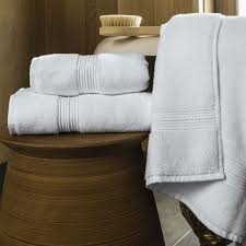 In fact, one reviewer calls them the most plush and luxurious towels that i have ever had in my home. 21 Best Bath Towels Of 2021 Soft Fluffy And Luxurious Bath Towels Allure