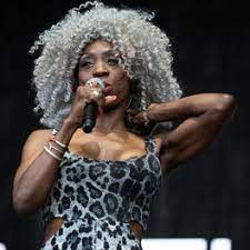I can't believe i haven't sought out this version of the song until now, but god, what a difference it is. Heather Small Albums Songs Playlists Listen On Deezer