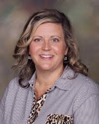 Emily Nester's Instagram, Twitter & Facebook