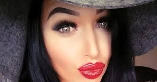 Glamour model posts horrific picture after she was 'savagely beaten while  holding six-week-old son'