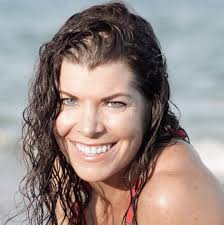 31-Day Workout Challenge: Think you don't have time in your busy schedule  for fitness? Follow this 31-day challenge and break through to a stronger  you!: Amazon.co.uk: Marraffino, Kerry: 9780578821092: Books