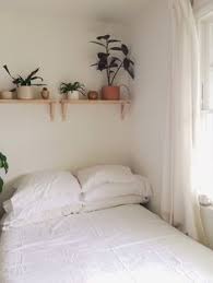 Where i literally live in because i love this wall soooo much. Tumblr White Bedroom Ideas With Plants Trendecors