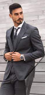 17 Best Men S Hairstyle To Opt For This Year Mens Hairstyles Mens Fashion Trends Mens Fashion